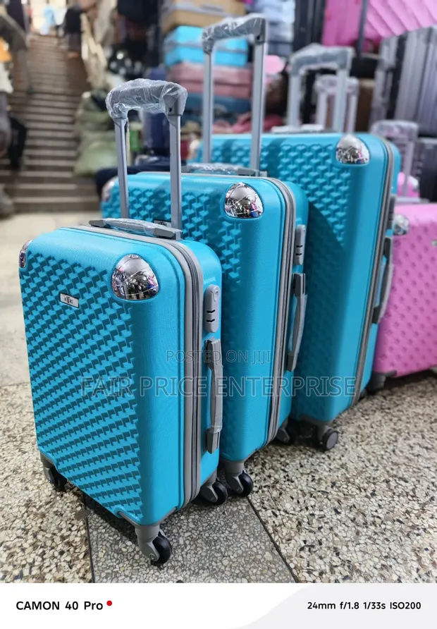Quality Plastic Suitcases Full Set - 3pcs - 1