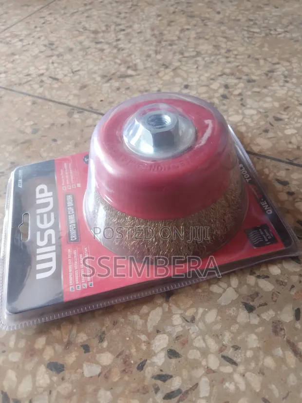 Carbon Car Brush - 1