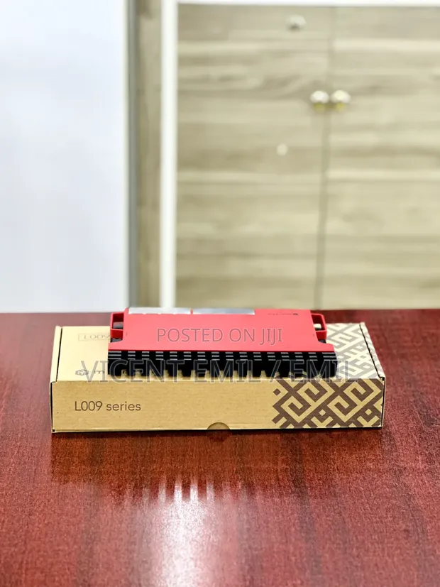 MikroTik L009UiGS-RM Router - 1