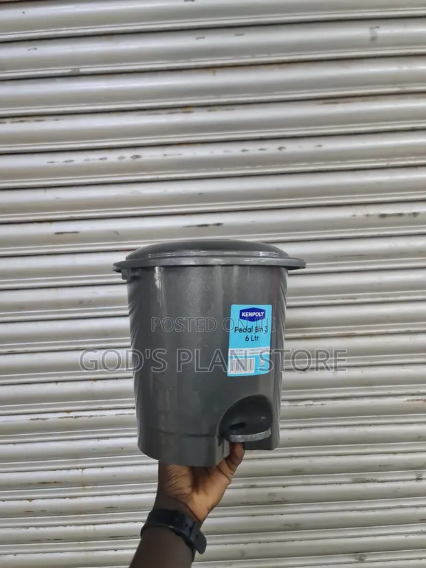 Gray 6-Litre Plastic Dust Bin - 1