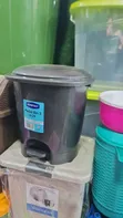 Gray 6-Litre Plastic Dust Bin - 3