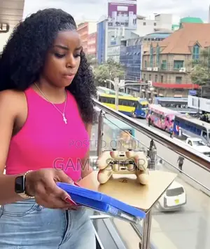PS4 Slim Console