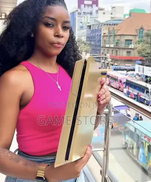 PS4 Slim Console