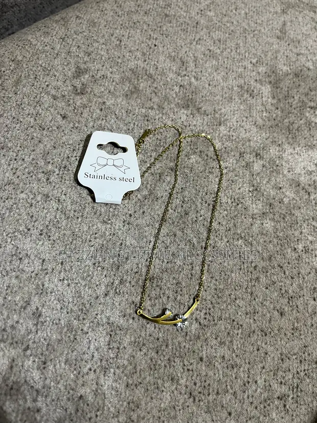 Elegant Leaf Vine Stainless Steel Necklace - Gold - 1
