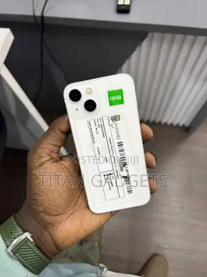 Apple iPhone 13 128GB White