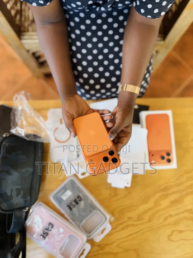 New Apple iPhone 17 Pro Max 256GB Orange - 1