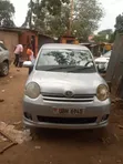 Toyota Sienta 2005 Silver - 1