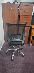 Low Back Office Chair - Simple Adjustable Height - 2