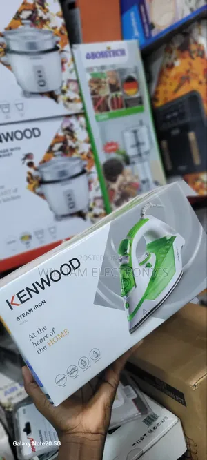 Kenwood 2600W Steam Iron with Ceramic Soleplate