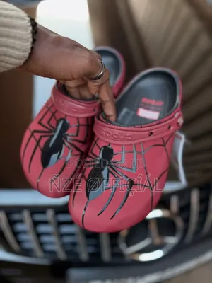Crocs x Marvel Spider-Man Neo Classic Clogs