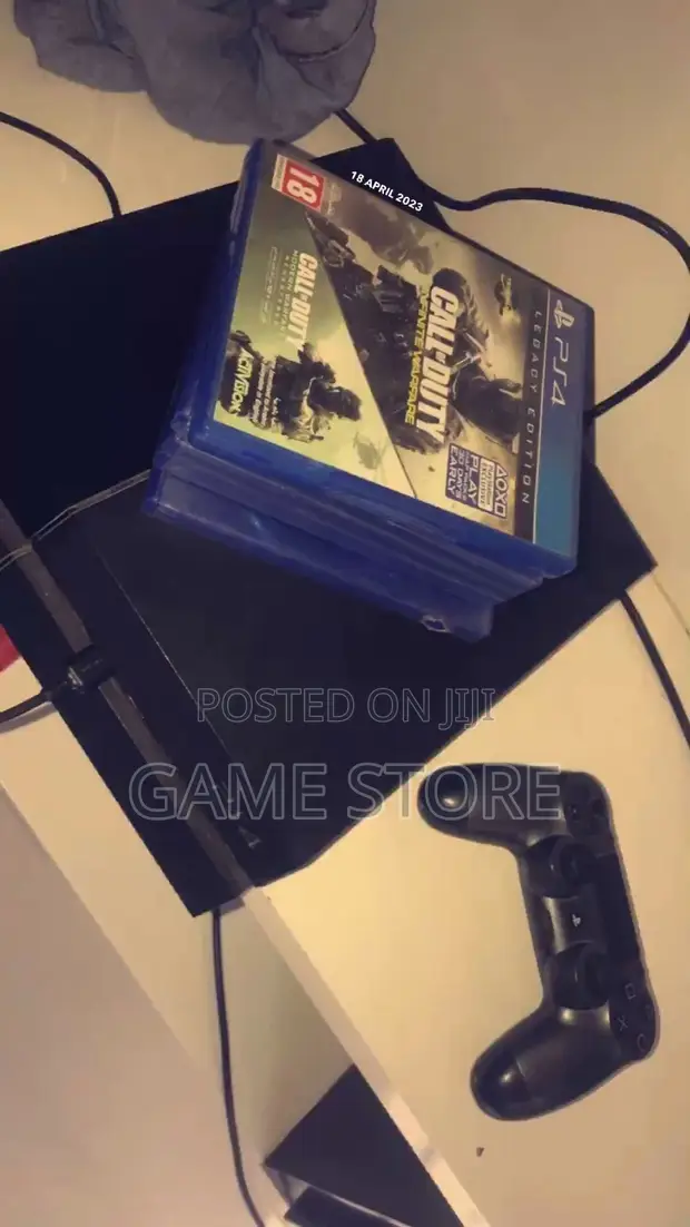 PS4 Standard Console - 1