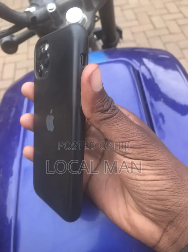 Apple iPhone 11 Pro 256 GB - 1