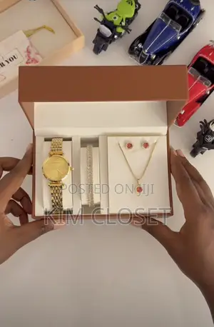 Ladies' Fashion Watch & Jewelry Set