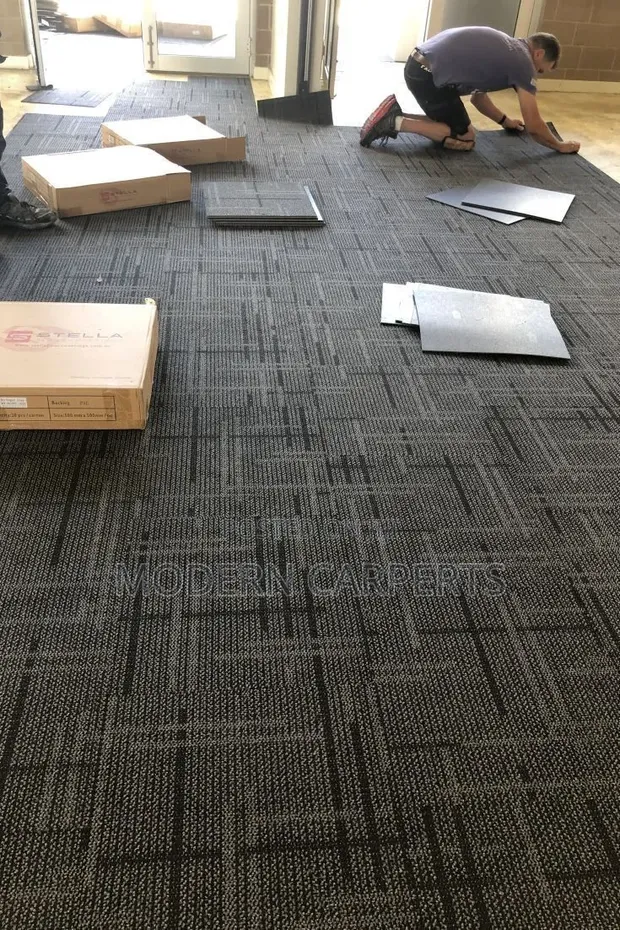 PVC Office Woolen Carpet Tiles - 1