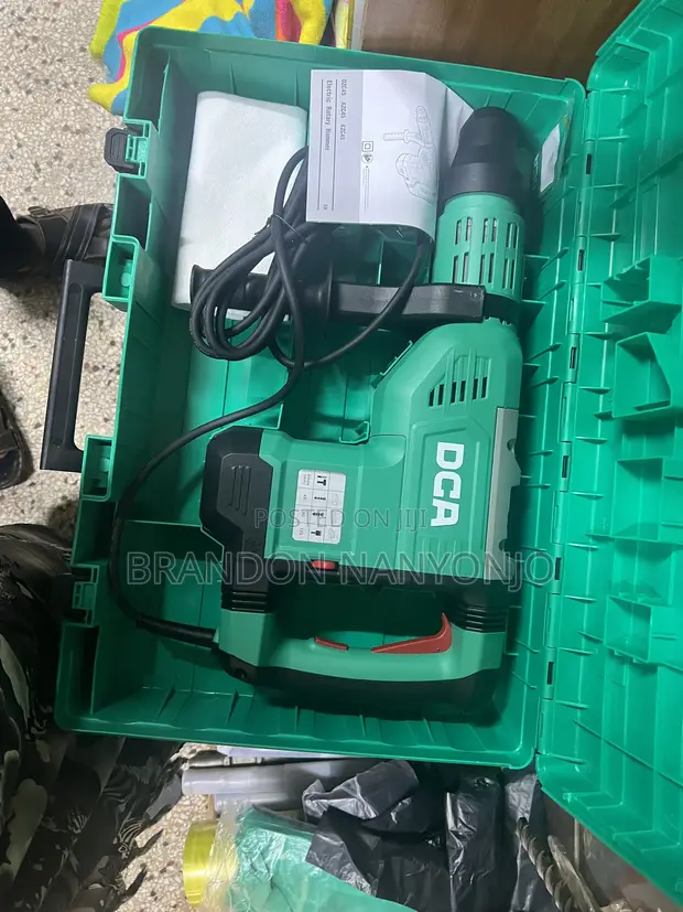 Brand New Concrete Demolition Hammer Drill 1700W - 1