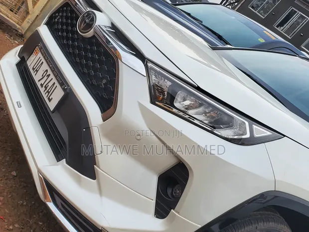 Toyota RAV4 2020 White - 1