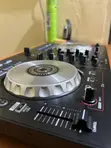 Pioneer DDJ-SB2 DJ Controller - 1