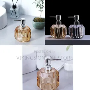 Travel Refillable Shampoo Dispenser - Transparent Geometric Crystal