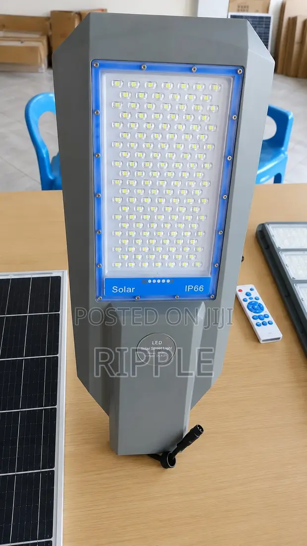 800W Heavy Duty Solar Street Light IP66 - 1