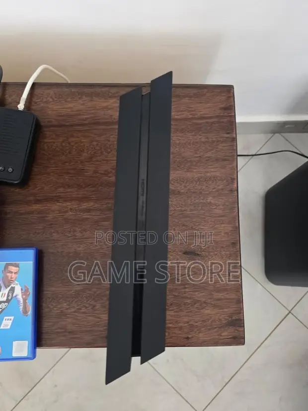 PS4 Standard Console - 1