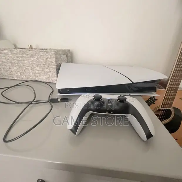 PS5 Slim Digital Edition - 1