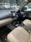 Toyota Vanguard 2010 Silver - 1
