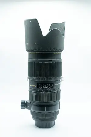 Sigma 70-200mm f/2.8 HSM Telephoto Lens (Nikon F Mount)