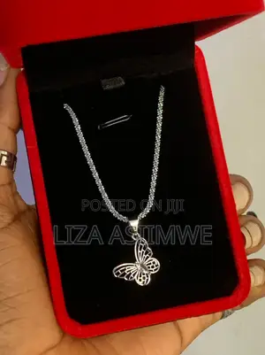 Butterfly Pendant Necklace with Rhinestone