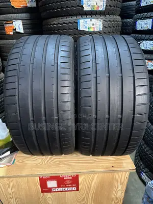 265/35ZR18 Falken Tires - Japan Made
