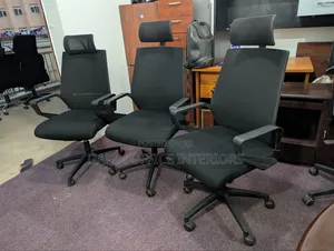 Adjustable Headrest Mesh Back Office Chair
