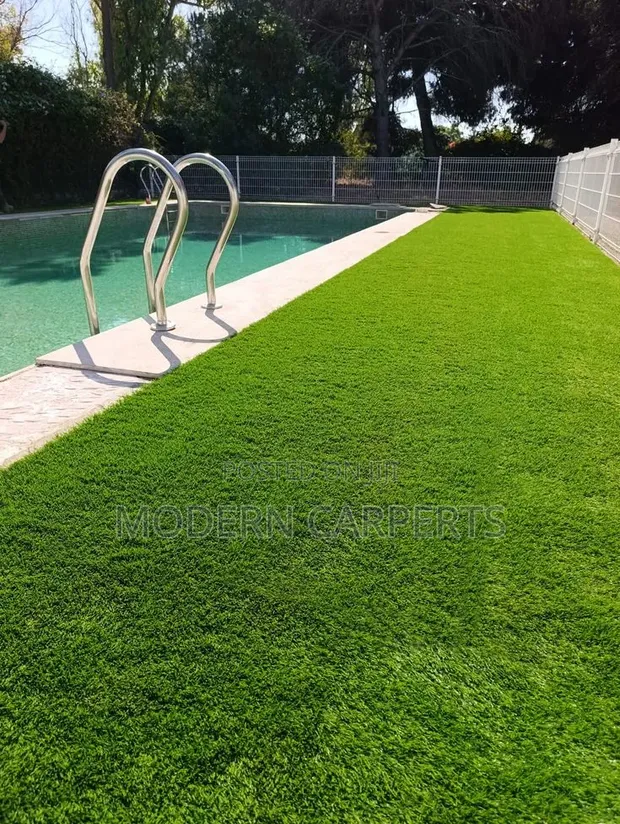 Toop Artificial Turf - 1