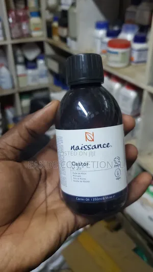 Naissance Castor Oil No. 217