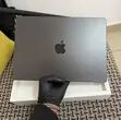 Apple MacBook Pro 14" M5 16GB RAM 1TB SSD Space Black - 1