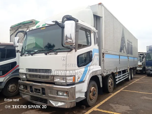 Mitsubishi Fuso Super Great Truck - 1