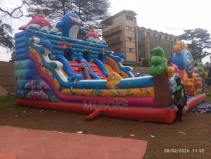 Giant Bouncing Castle Rental