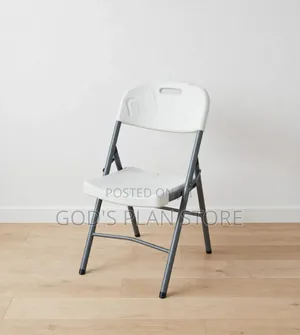 White Foldable Plastic Chairs with Metal Frame