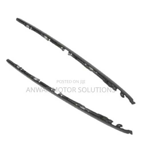 Land Cruiser 150 Windscreen Moulding & Corners - 1