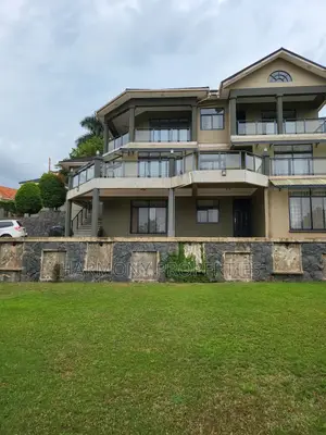 6-Bedroom Mansion for Rent in Munyonyo