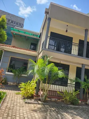 5 Bedroom House for Rent in Muyenga Bukasa