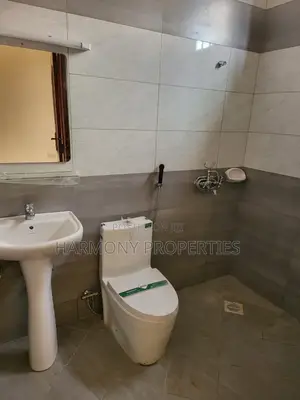 5-Bedroom Mansion for Rent in Bunga Kalungu