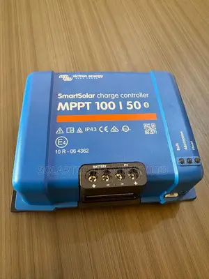 Victron SmartSolar MPPT 100/50 Charge Controller