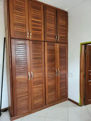 5-Bedroom Mansion for Rent in Makindye Kizungu