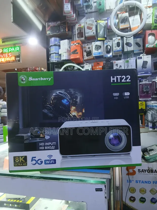 Smart Barry HT22 8K Ultra HD Smart Projector - 1