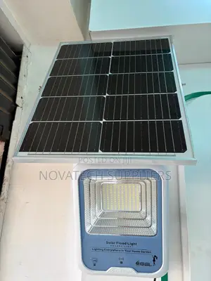 200W Solar Flood Light with Remote Control
