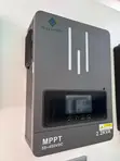Sumry RS-2200 Hybrid Inverter with 80A MPPT Solar Controller - 1
