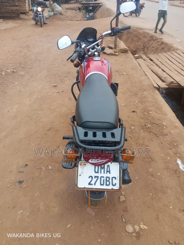 Bajaj CT 125X 2025 Red - 1