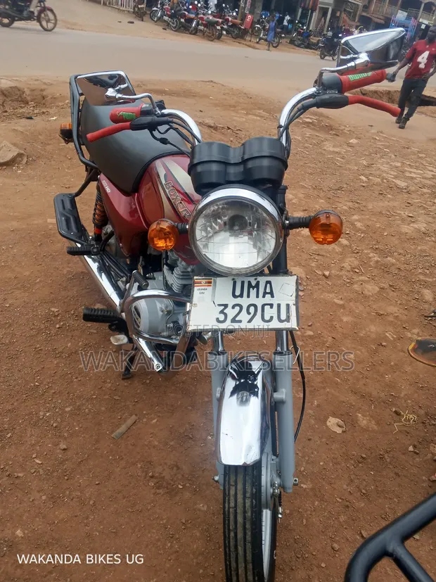 Bajaj Boxer 100 2025 Red - 1