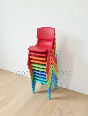 Moonpod Kids Plastic Chair - Red