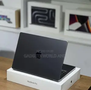 Apple MacBook Pro 14" M5 Pro 36GB RAM 2TB SSD Space Black