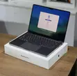 Apple MacBook Pro 14" M5 Pro 36GB RAM 2TB SSD Space Black - 4